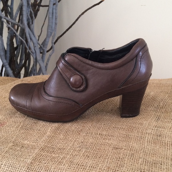 clarks shoes romania